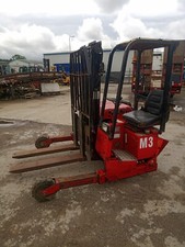 Moffett mounty M1501 fork lift forklift truck mounted 1.5 ton delivery aranged