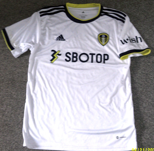 Large mens leeds united adidas - large,