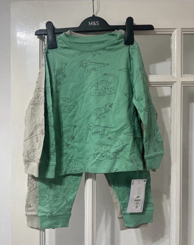 Size boys dragons - m&s,