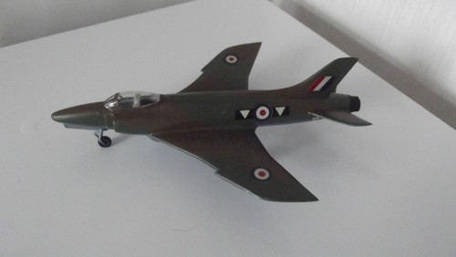 Unbranded plastic supermarine - plastic,