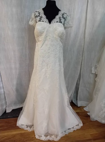 Wedding dress size ivory - dress, 28
