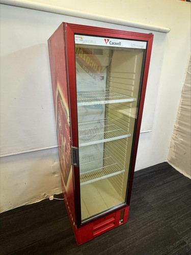 Caravell red vending machine - red,