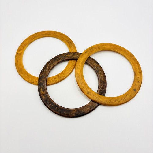 Vintage bakelite bangle - bakelite,