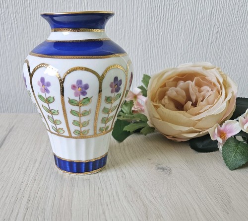 Vintage porcelain pretty small - porcelain,