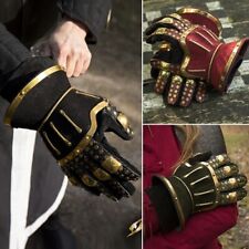 Hourglass Gauntlets, Hand