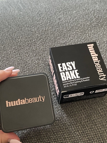 Huda beauty easy - bake, loose