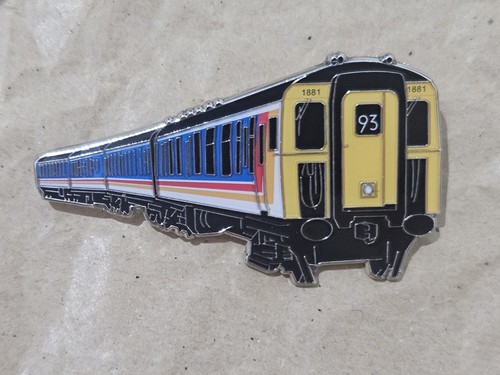 Swt cig enamel brooch pin - swt,