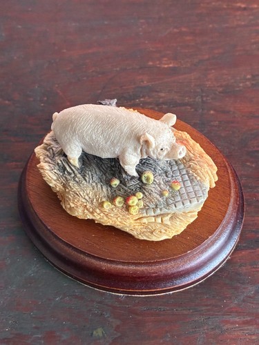 Arden sculptures pig 718 - arden,