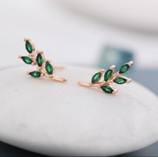Emerald Leaf Green Stud
