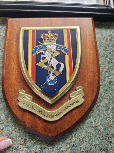 Reme badge plaque - badge, of