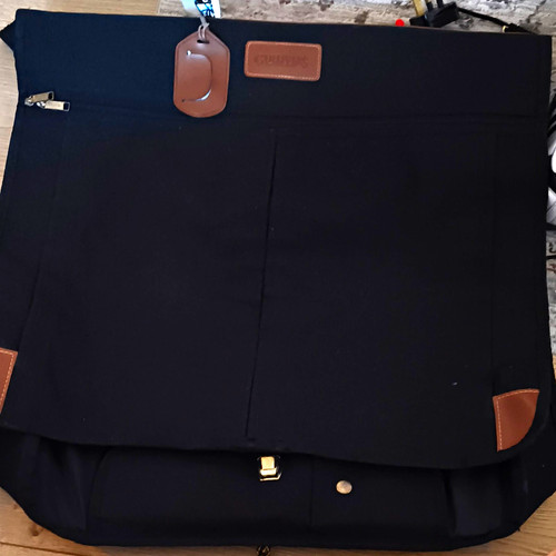 Gullivers black suit carrier - gullivers,