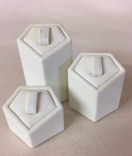 Set ring stands diamond - of,