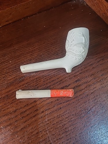 Vintage clay tobacco pipe - vintage,