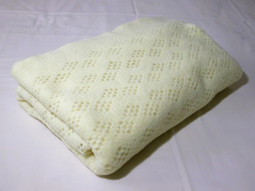 Large cellular blanket - large,