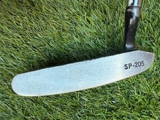 TITLEIST SP-205 DEAD CENTER PUTTER WITH LAMKIN GRIP. 34 INCHES LONG