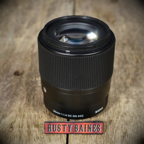 Sigma 30mm dn prime - 30mm, dc