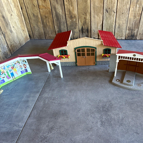 Schleich horse stable playset - schleich,