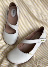 CLARKS FELICIA PLUM MARY JANE