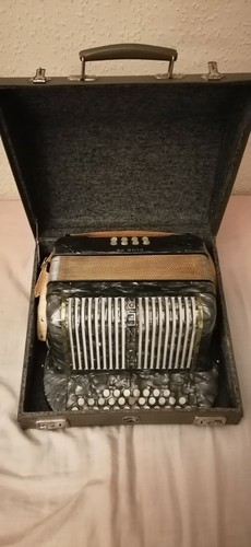 Hohner button accordion
