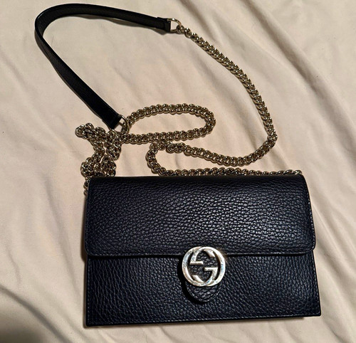 Gucci black wallet chain - on,