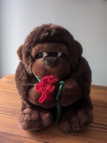 Vintage side eye gorilla plush - eye,