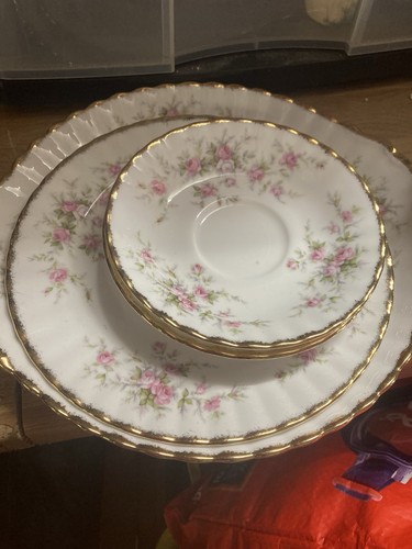 Royal albert plates - albert,