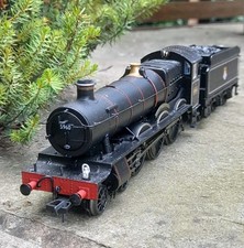 Bachmann 5960 Saint Edmund Hall BR Black Early Emblem OO Gauge Steam Loco + Crew
