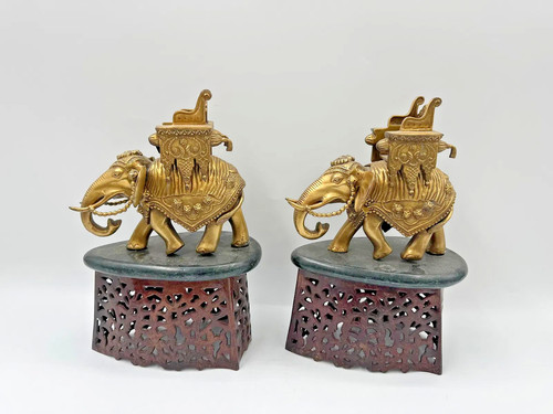 Pair decorative bronze - of,