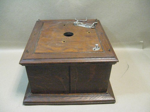 Vtg victor victrola oak - vv, iv