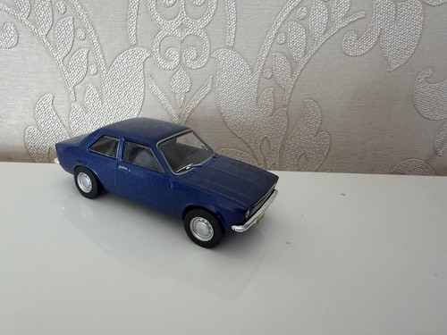 Vauxhall chevette diecast - vauxhall, 1:43