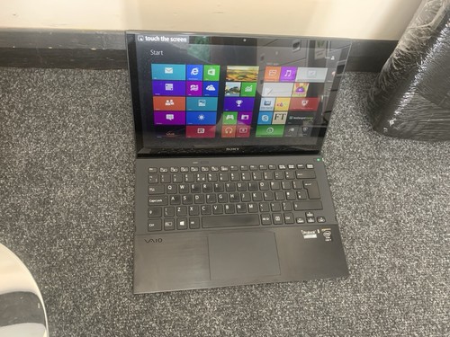 Sony vaio svp132a1cm - sony,