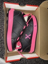 Heelys Kids/Youth Roller Shoes – Sneakers with Wheels, Fun & Stylish