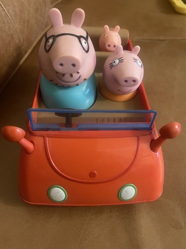 Peppa pig family car - pig,