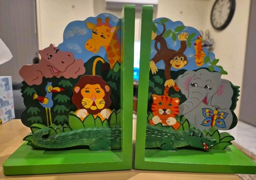 Hand painted wooden jungle - hand,