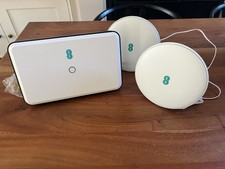 EE Smart Hub router + 2 x EE