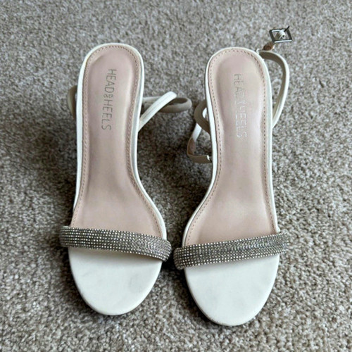 Head over heels - over, white
