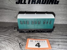 Hornby Green 4 Wheel Coach Oo Gauge