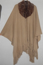 ONE SIZE BEIGE FUR COLLAR WRAP,SHAWL WITH FRINGES NWOT