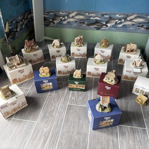 Job lot lilliput lane - lot,