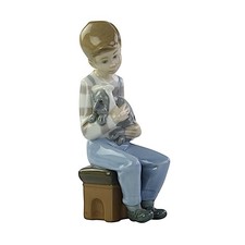 NAO Figurine, 1050, A Friend