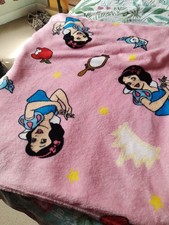 Lovely Snow White Fleece Blanket