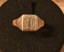 Ladies Solid 18ct Yellow Gold Vintage monogram Signet Ring -  1.35gm, Size J