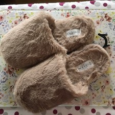 ladies slippers Calm & Cosy Teddy Soft Faux Fur With Memory Foam Sole Size 5 NEW