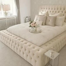 Windsor Bed Plush Velvet