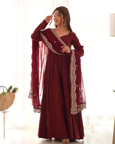Pakistani salwar kameez ready - pakistani,