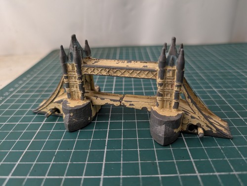 Eebee london tower bridge - eebee,