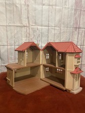 Sylvanian Families Willow Hall - Original Box