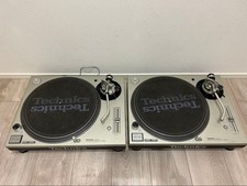 Technics SL-1200 MK5 Turntable