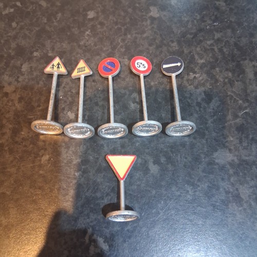 Dinky 1960s metal road signs - metal,