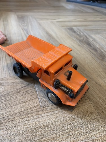 Marks dumper truck - dumper,